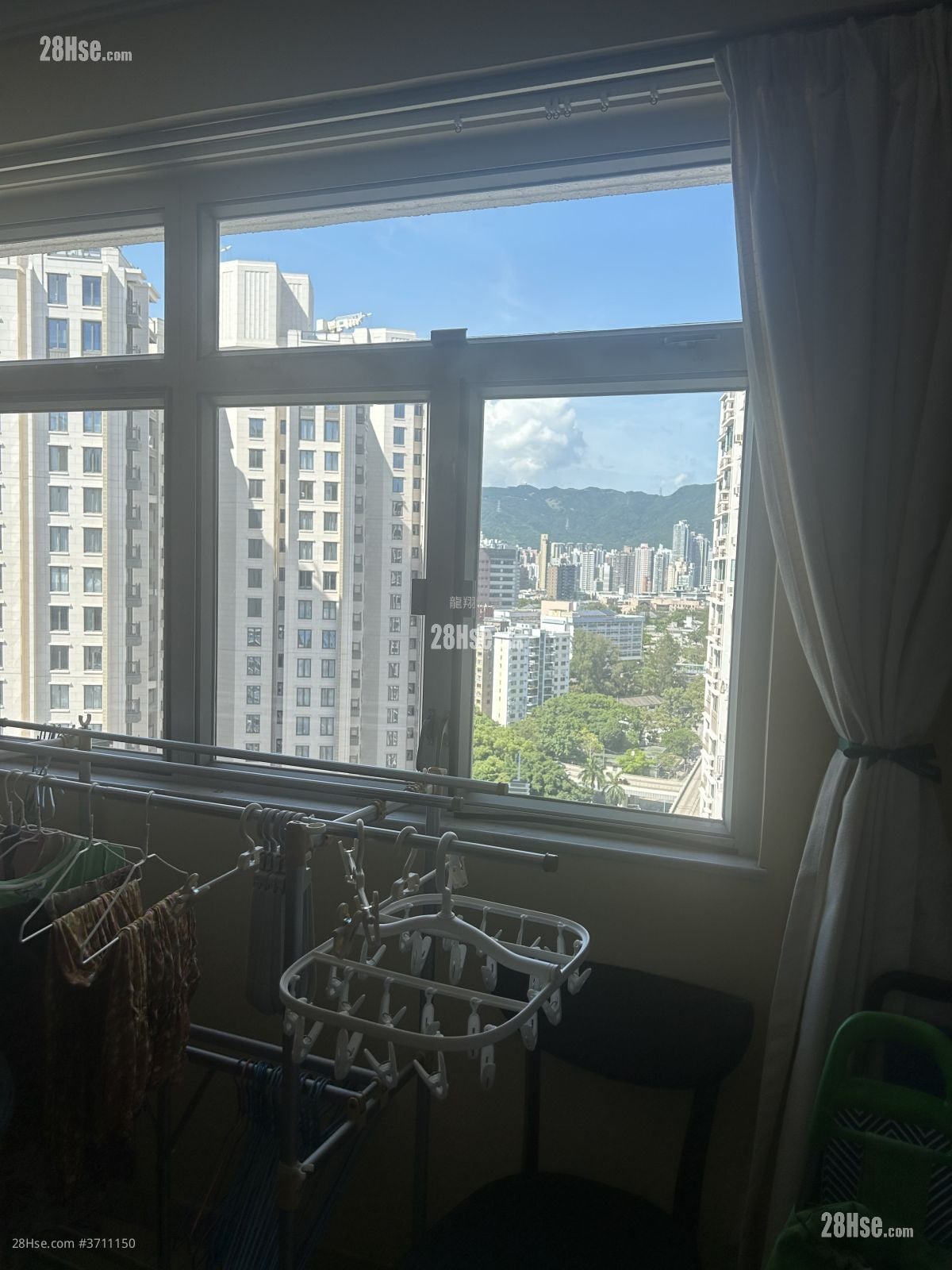 Yee On Court Sell 2 Bedrooms , 1 Bathroom 707 ft²