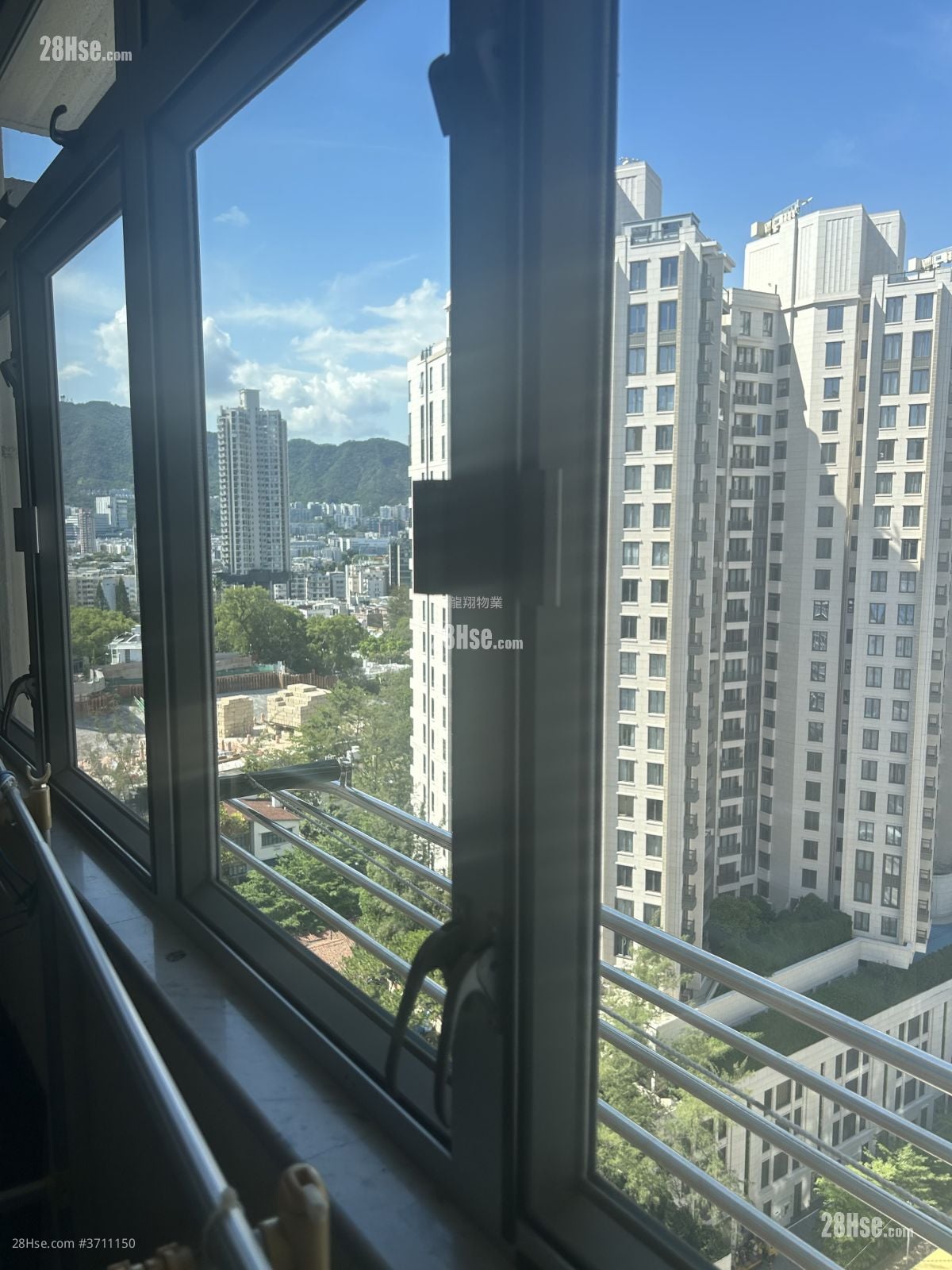 Yee On Court Sell 2 Bedrooms , 1 Bathroom 707 ft²