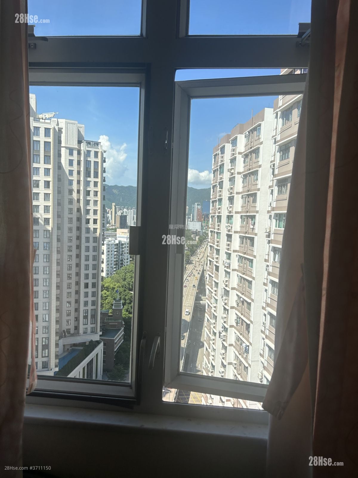 Yee On Court Sell 2 Bedrooms , 1 Bathroom 707 ft²