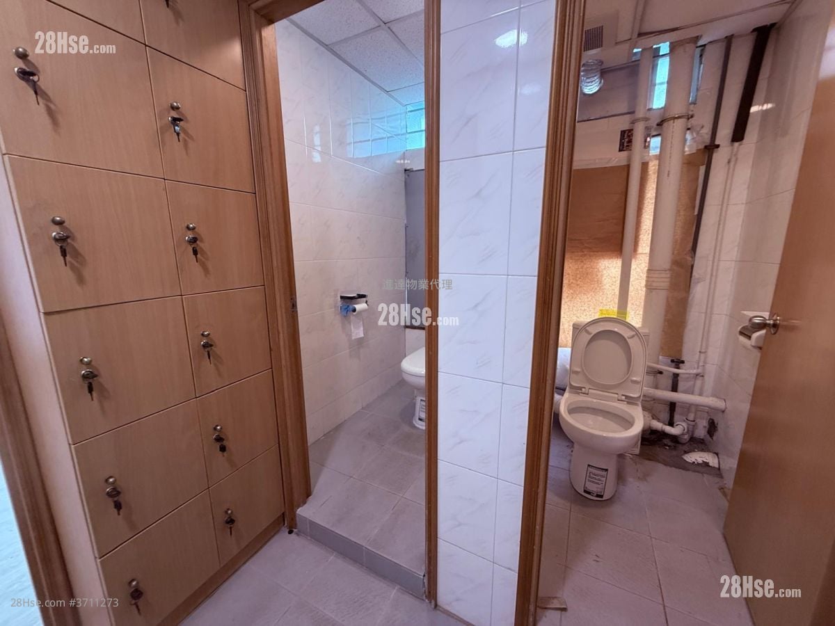 Heng Ngai Jewelry Centre Rental