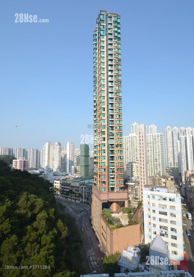 The Oakridge Sell 2 Bedrooms , 1 Bathroom 428 ft²