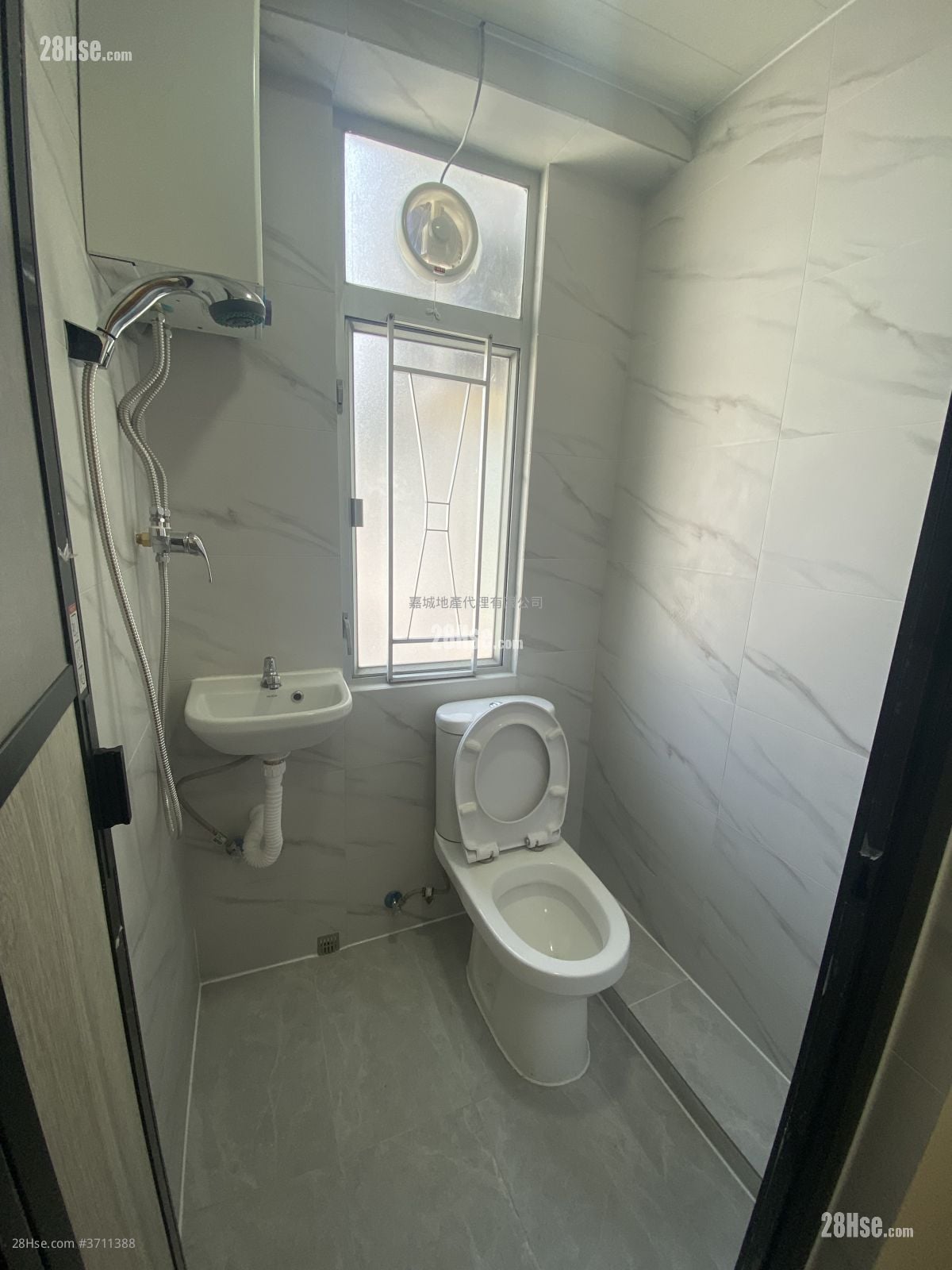 单幢楼房 租盘 180 平方尺