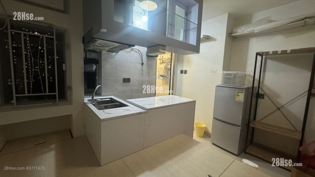 Fung Tak Estate Sell Studio , 1 Bathroom 140 ft²