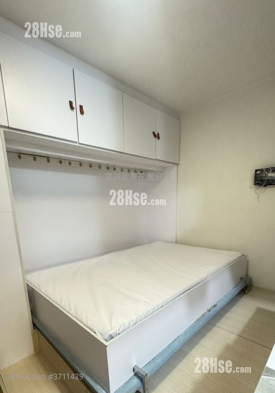 Fung Tak Estate Sell Studio , 1 Bathroom 140 ft²