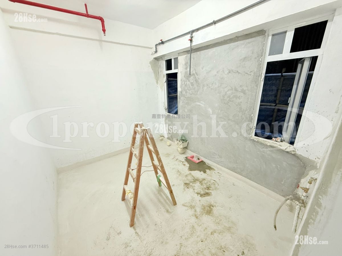 鴻圖工業大廈 售盤