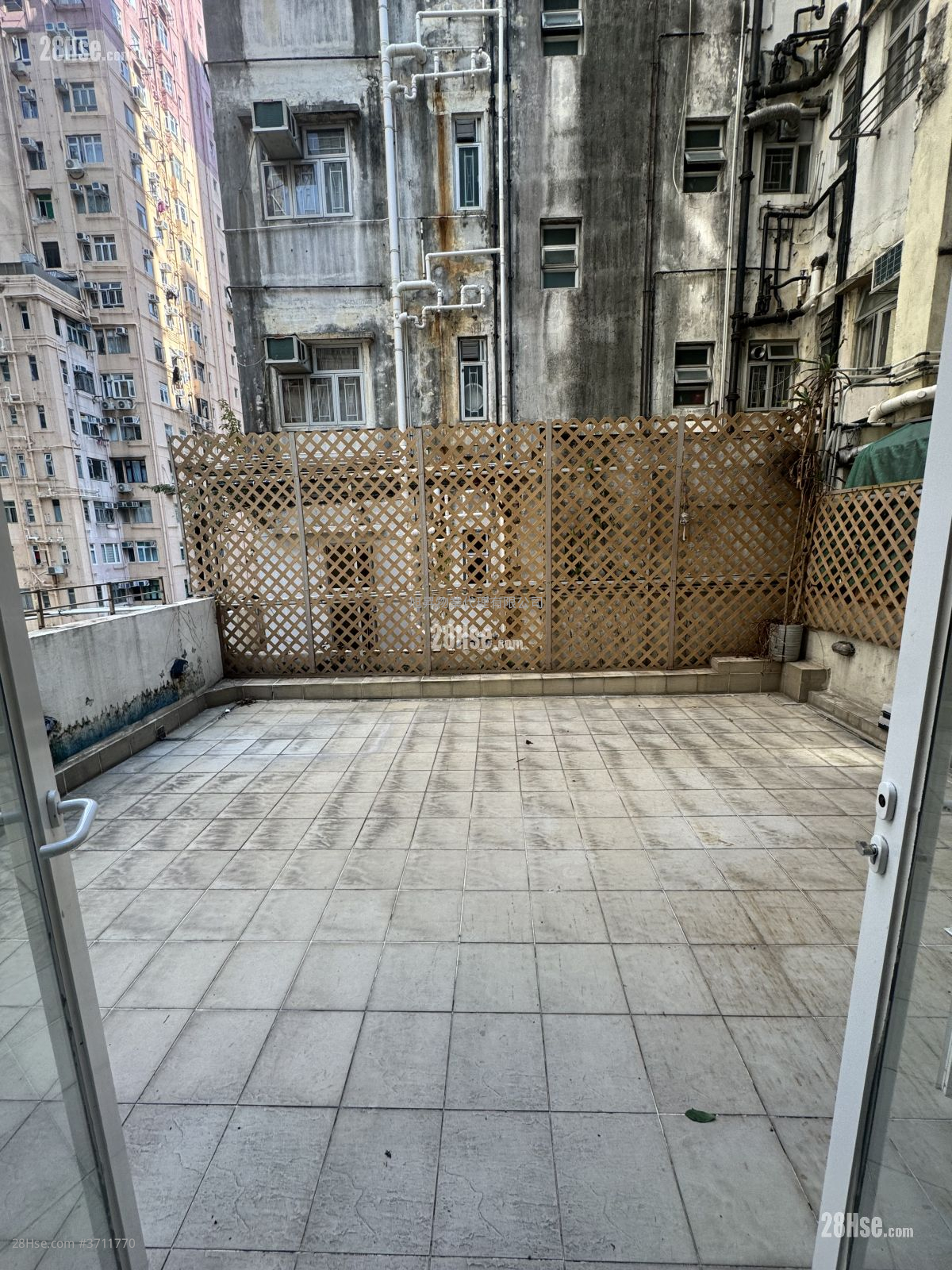 唐樓 租盤 2 房 , 1 浴室 401 平方呎