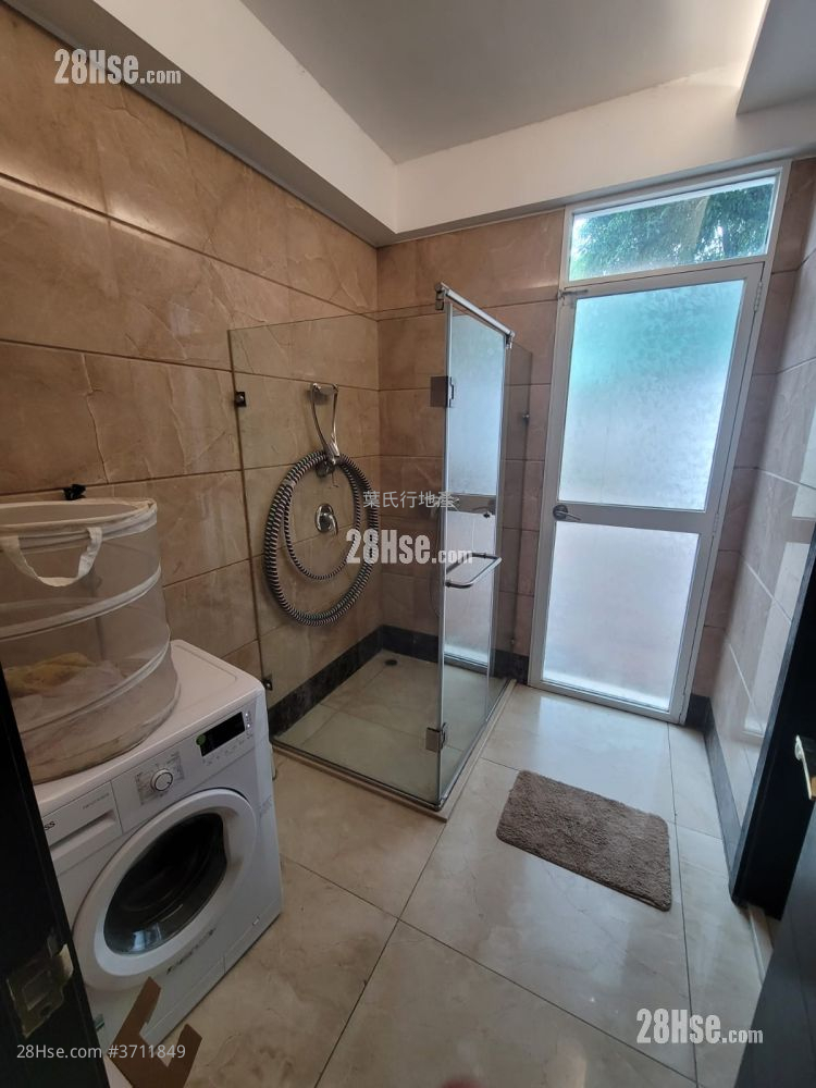 藍地別墅 租盤 5+ 房 , 5+ 浴室 4,000 平方呎