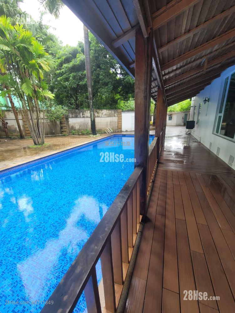 藍地別墅 租盤 5+ 房 , 5+ 浴室 4,000 平方呎