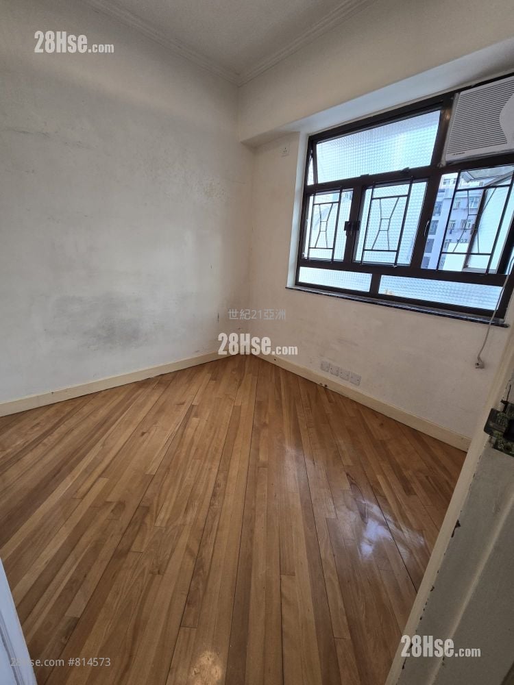 Kam Lok Mansion Sell 2 Bedrooms , 1 Bathroom 360 ft²