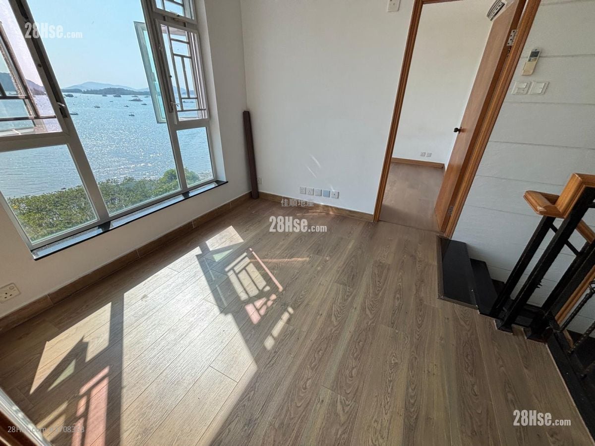 村屋 售盤 2 房 , 3 浴室