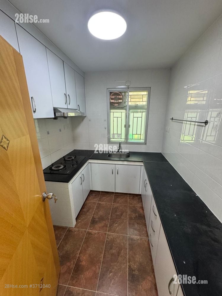 Pak Sha Tsuen Rental 3 Bedrooms , 1 Bathroom 700 ft²