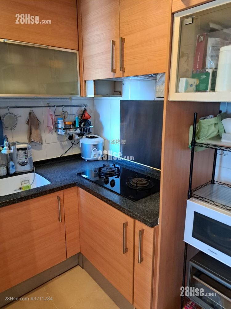 The Oakridge Sell 2 Bedrooms , 1 Bathroom 428 ft²