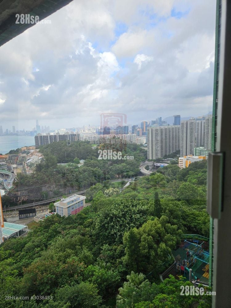 Hong Pak Court Sell 2 Bedrooms , 1 Bathroom 401 ft²