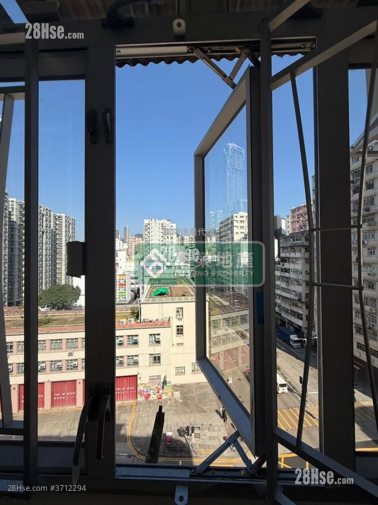 Tenement House Sell 1 Bedroom , 1 Bathroom 172 ft²