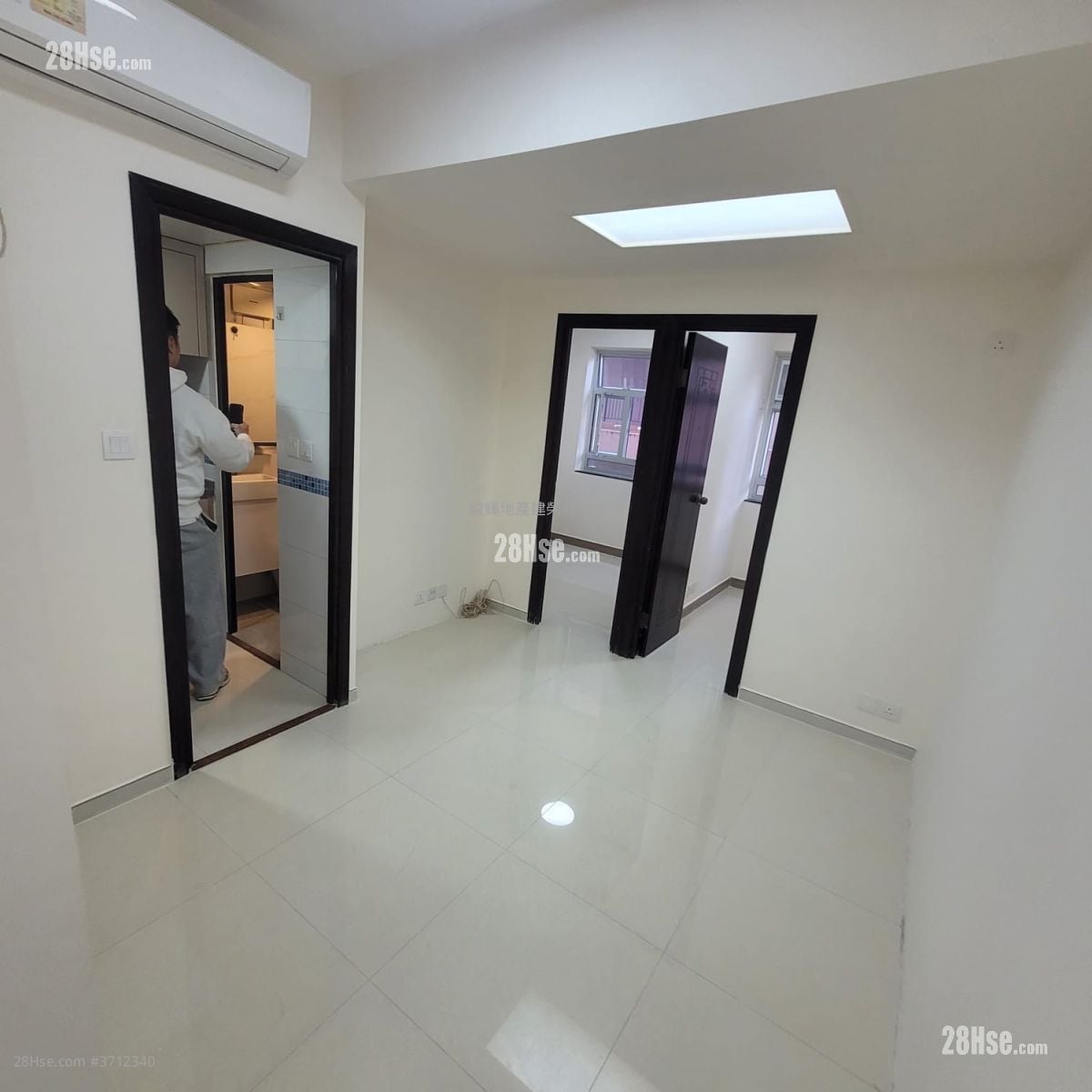 广裕大厦 售盘 2 房 341 平方尺