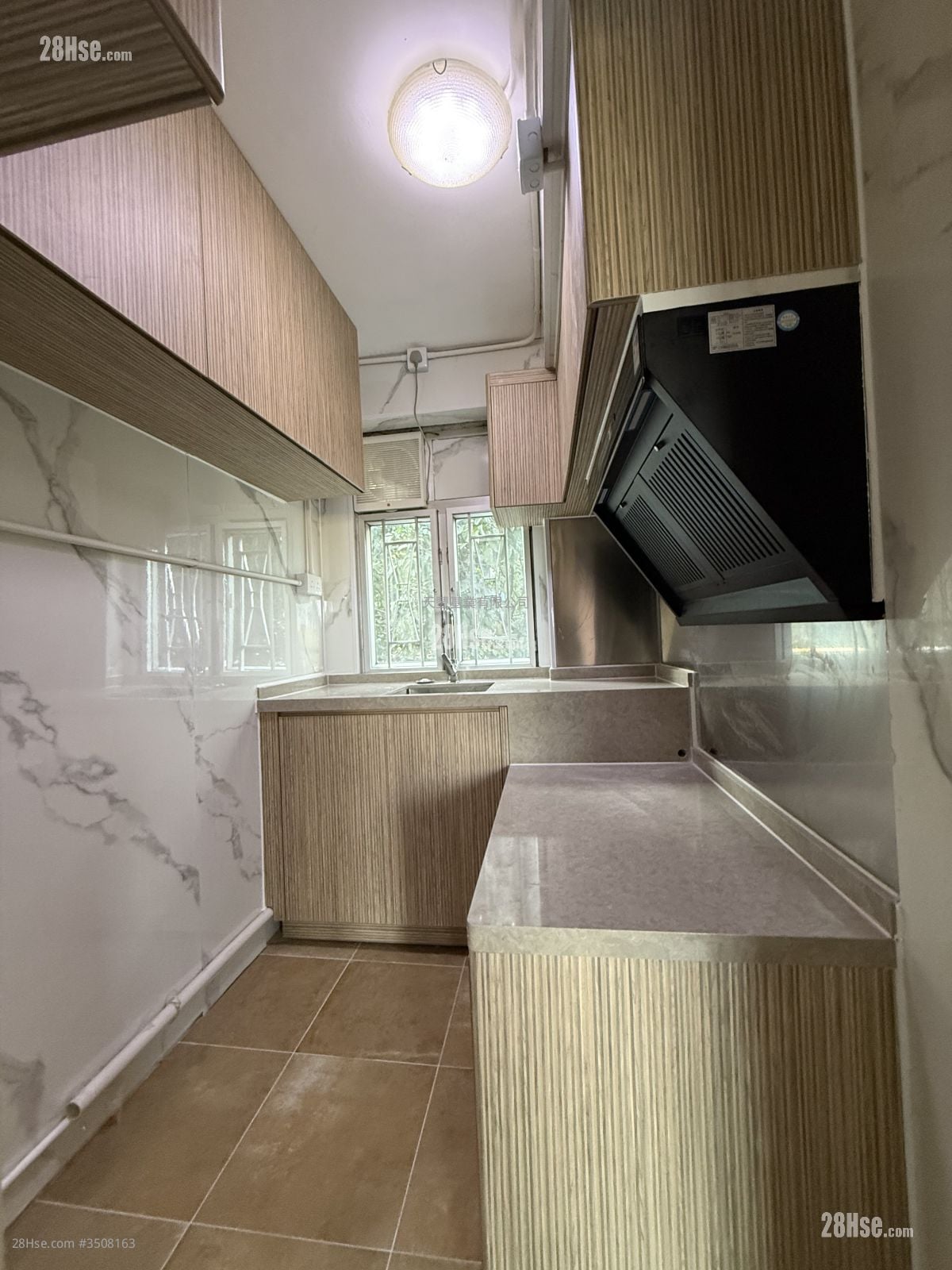 茅坪村 租盘 3 房 , 1 浴室 700 平方尺