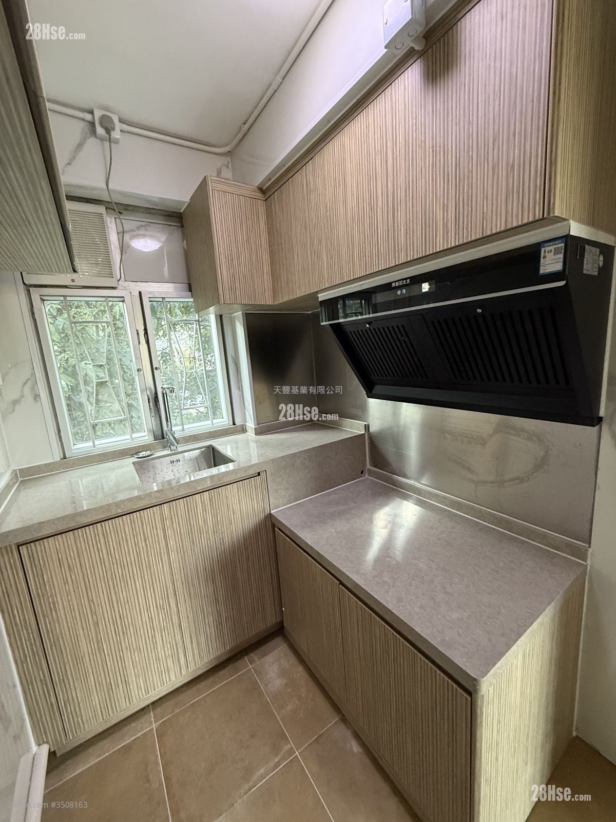 茅坪村 租盘 3 房 , 1 浴室 700 平方尺