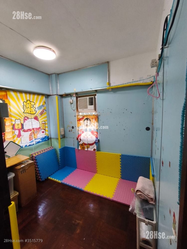 隆基大楼 售盘 2 房 , 1 浴室 302 平方尺