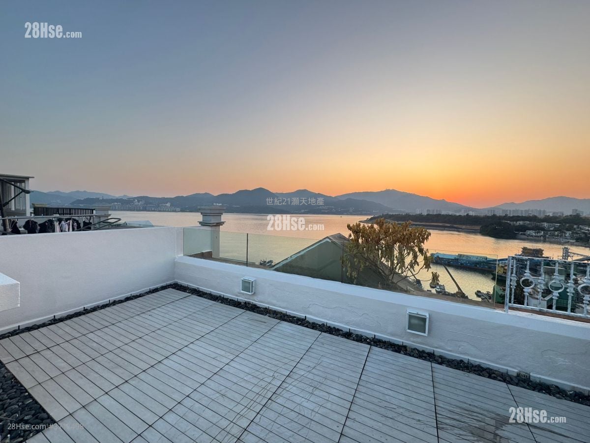 The Beverly Hills Rental 5+ Bedrooms , 2 Bathrooms 1,902 ft²