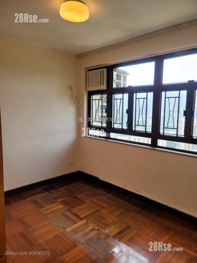 穗禾苑 售盤 2 房 , 1 浴室 550 平方呎