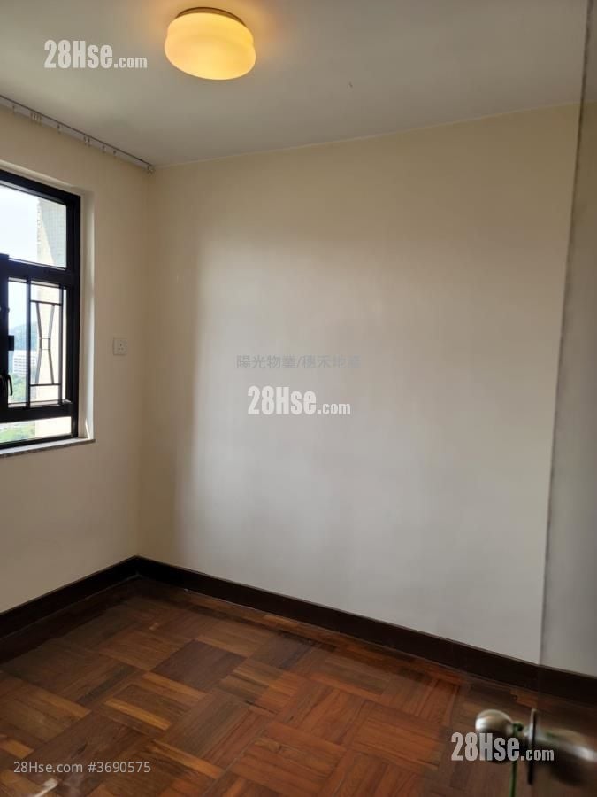 穗禾苑 售盤 2 房 , 1 浴室 550 平方呎