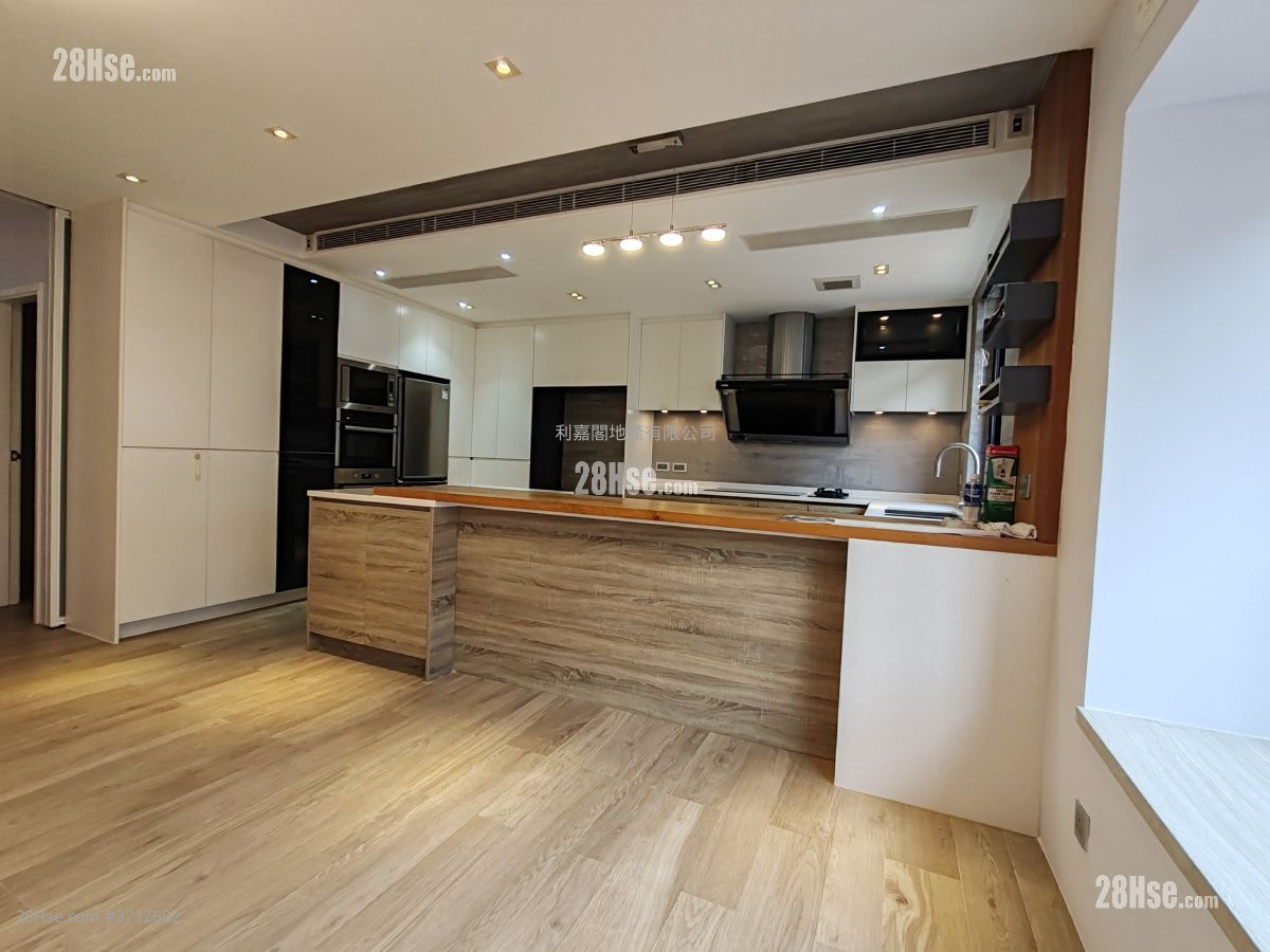 嘉豐花園 售盤 4 房 , 3 浴室 2,155 平方呎