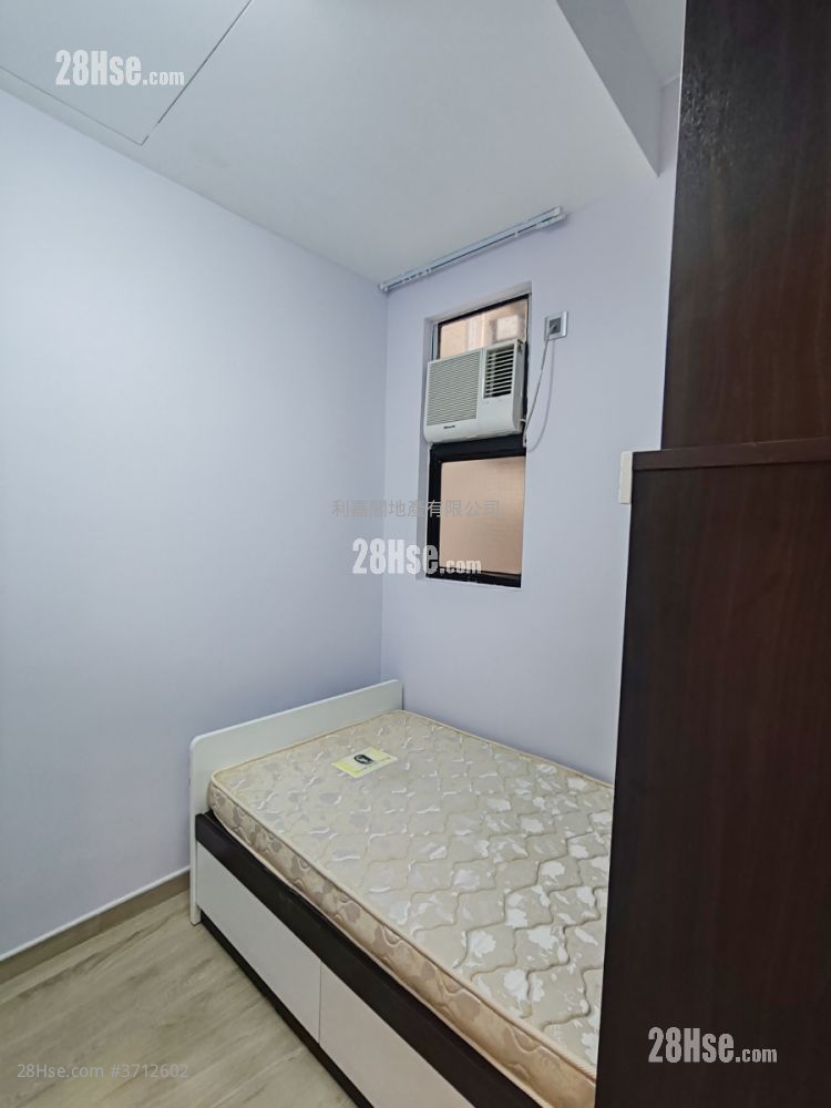 嘉豐花園 售盤 4 房 , 3 浴室 2,155 平方呎