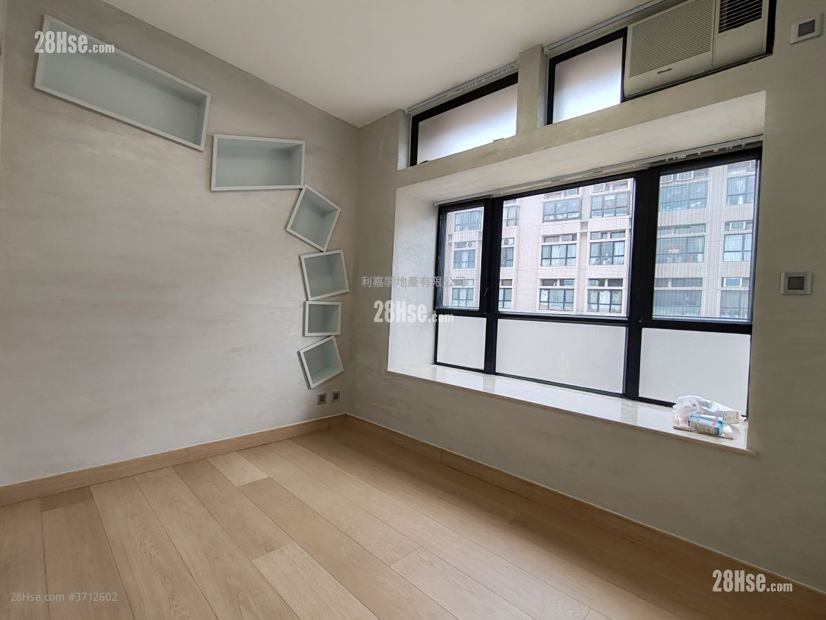 嘉豐花園 售盤 4 房 , 3 浴室 2,155 平方呎