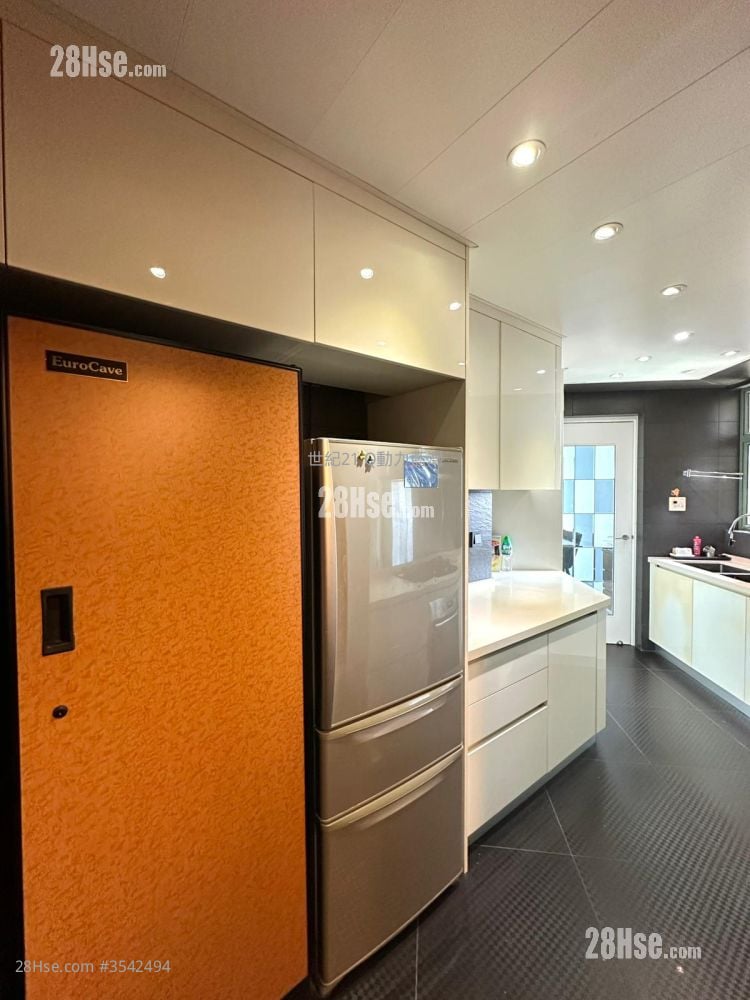 蓝湾半岛 售盘 3 房 , 3 浴室 847 平方尺