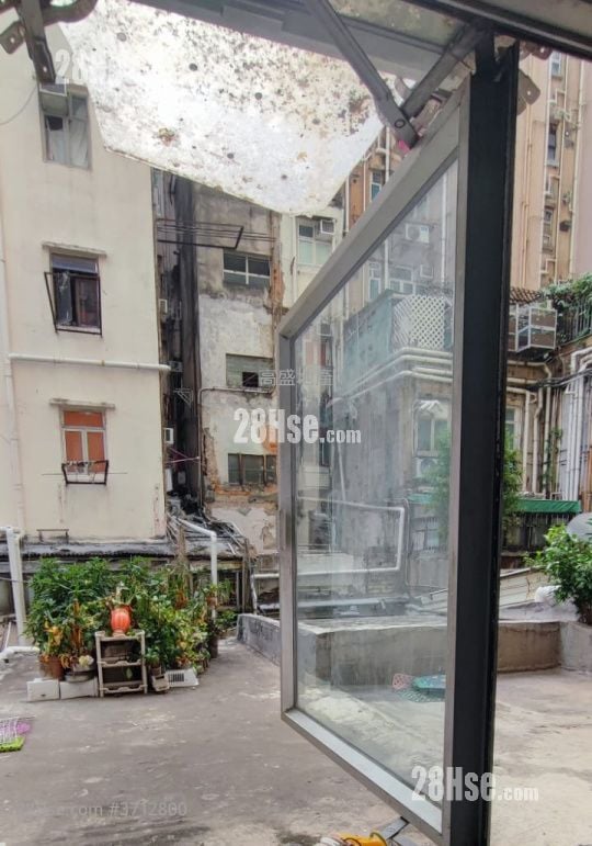 Jackson Building Sell 2 Bedrooms , 1 Bathroom 291 ft²