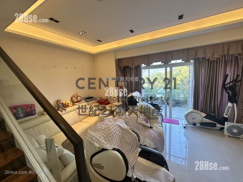 比华利山别墅 租盘 5+ 房 , 2 浴室 1,902 平方尺