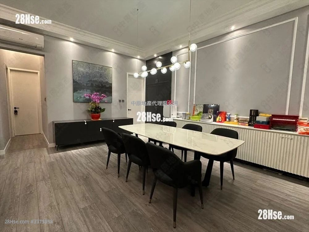 朗逸峰 售盤 4 房 , 4 浴室 1,799 平方呎