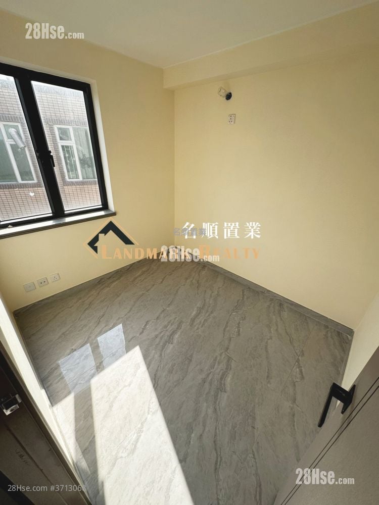 村屋 售盘 3 房 , 1 浴室 1,400 平方尺