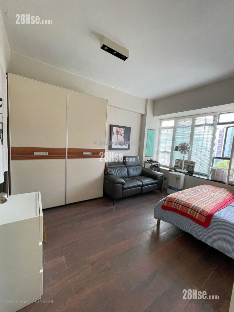 曉翠山莊 售盤 3 房 , 1 浴室 1,066 平方呎