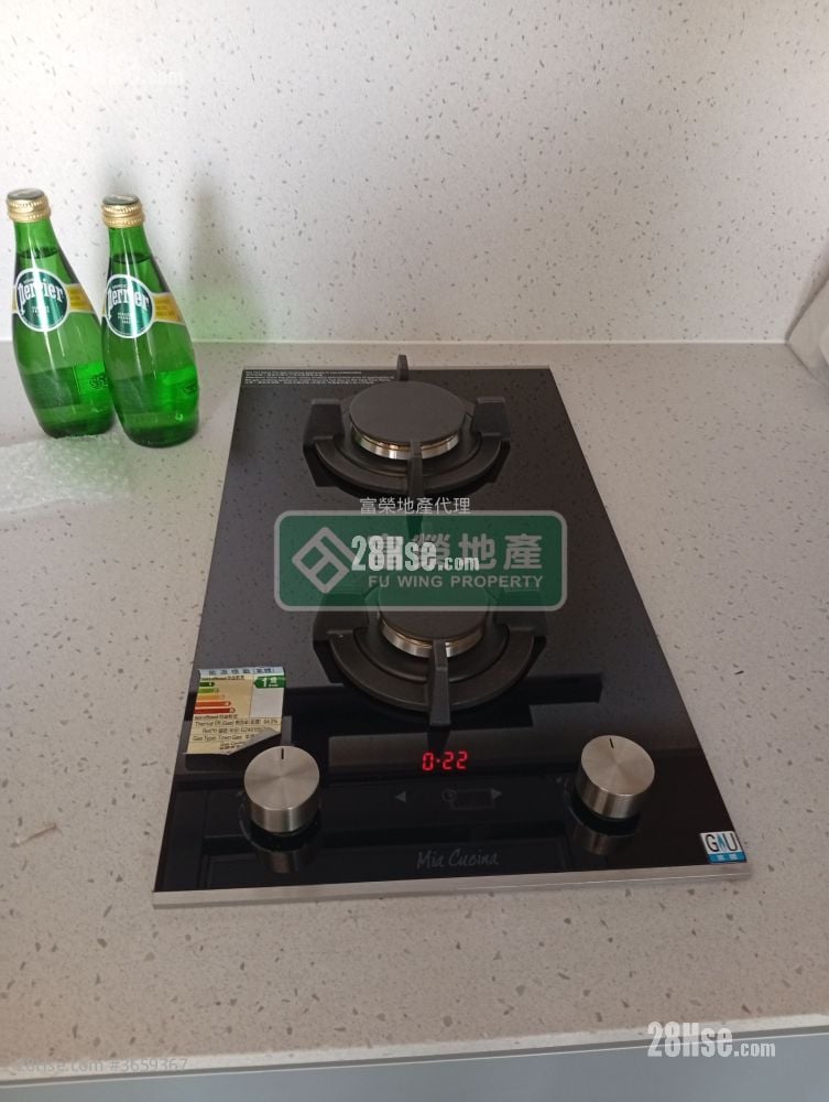 晓柏峰 租盘 2 房 , 1 浴室 350 平方尺