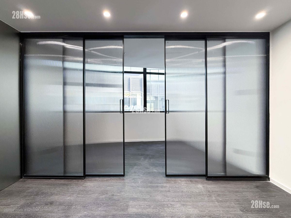 17 Peel Street Rental 1 Bedroom , 1 Bathroom 370 ft²