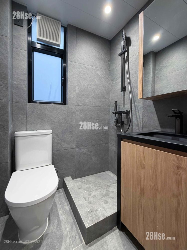 17 Peel Street Rental 1 Bedroom , 1 Bathroom 370 ft²