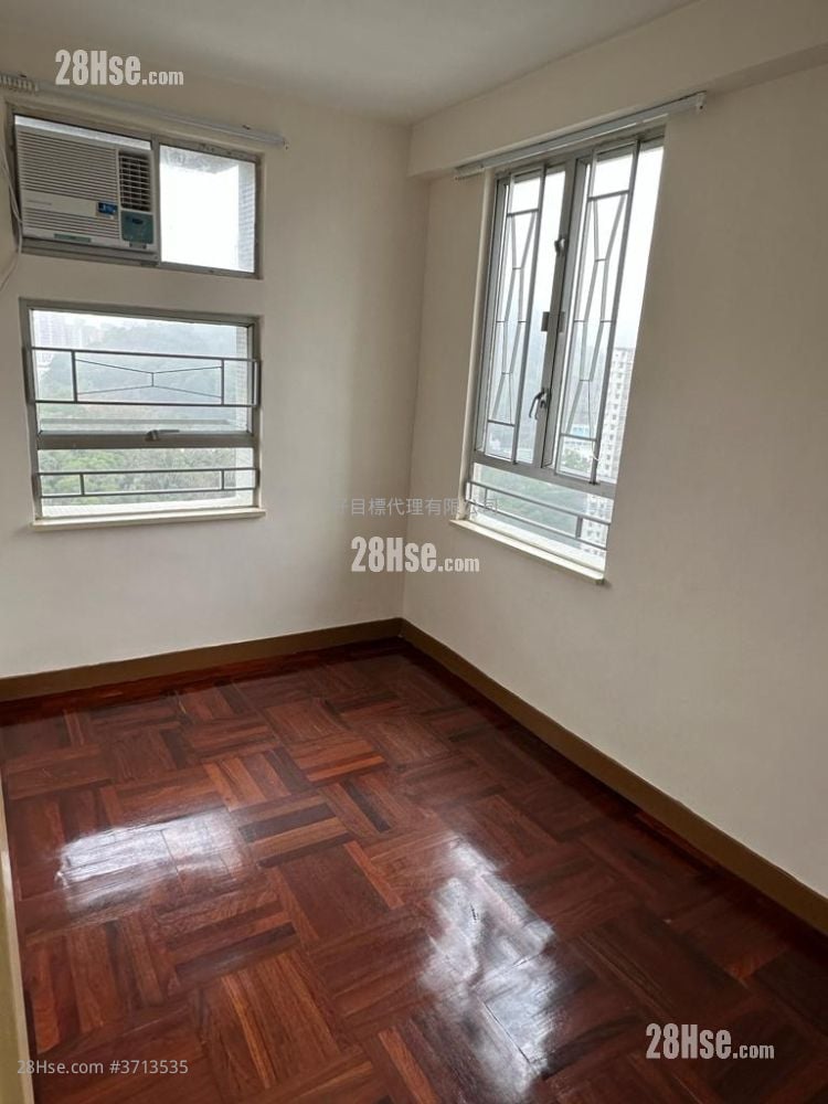 Cheung Wo Court Sell 3 Bedrooms 568 ft²