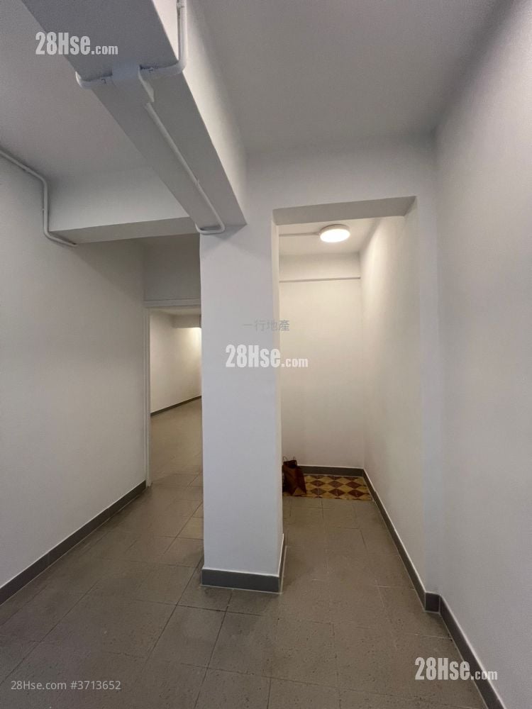 Chinese Mansion Sell 3 Bedrooms , 2 Bathrooms 657 ft²