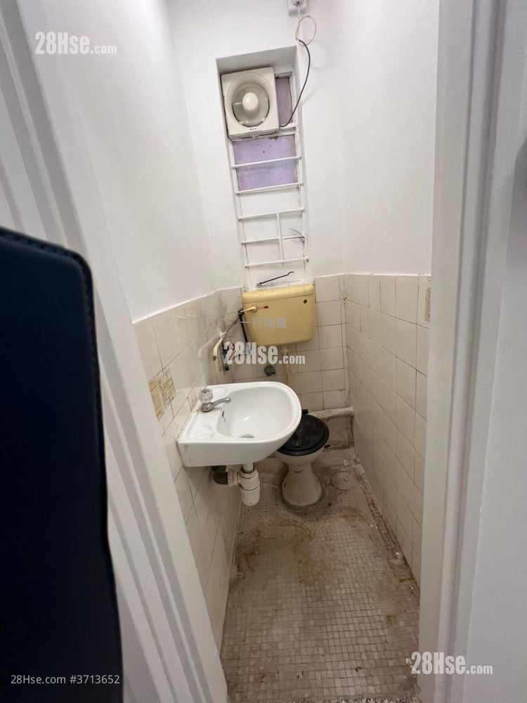 Chinese Mansion Sell 3 Bedrooms , 2 Bathrooms 657 ft²