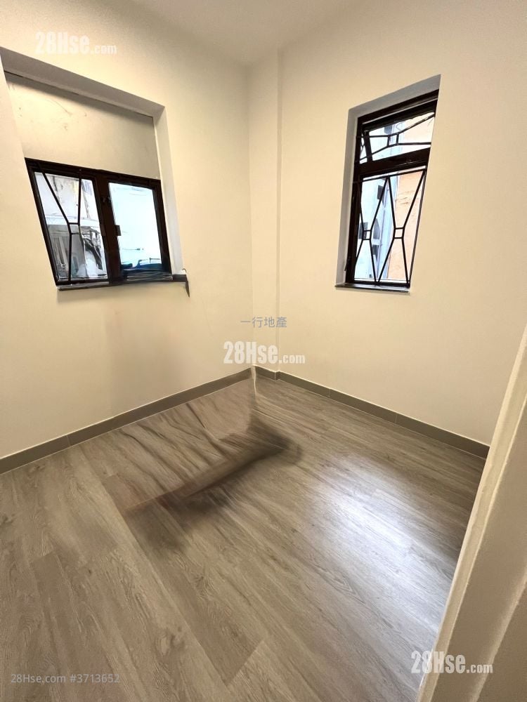 Chinese Mansion Sell 3 Bedrooms , 2 Bathrooms 657 ft²