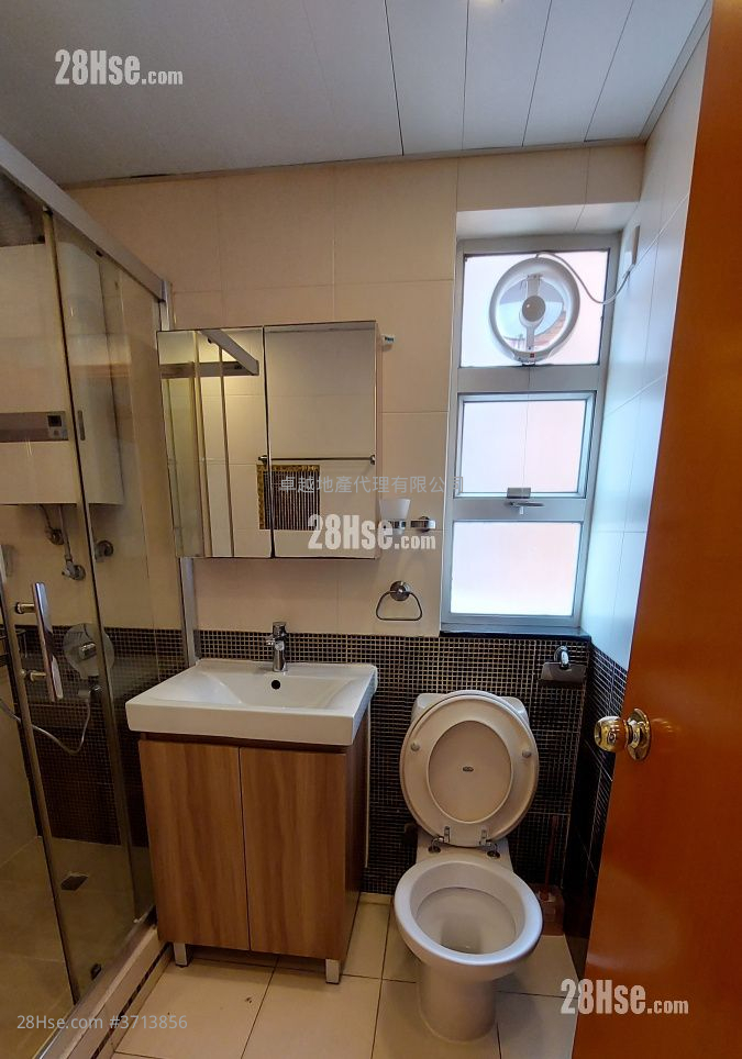 金龍閣 售盤 4 房 , 2 浴室 1,263 平方呎