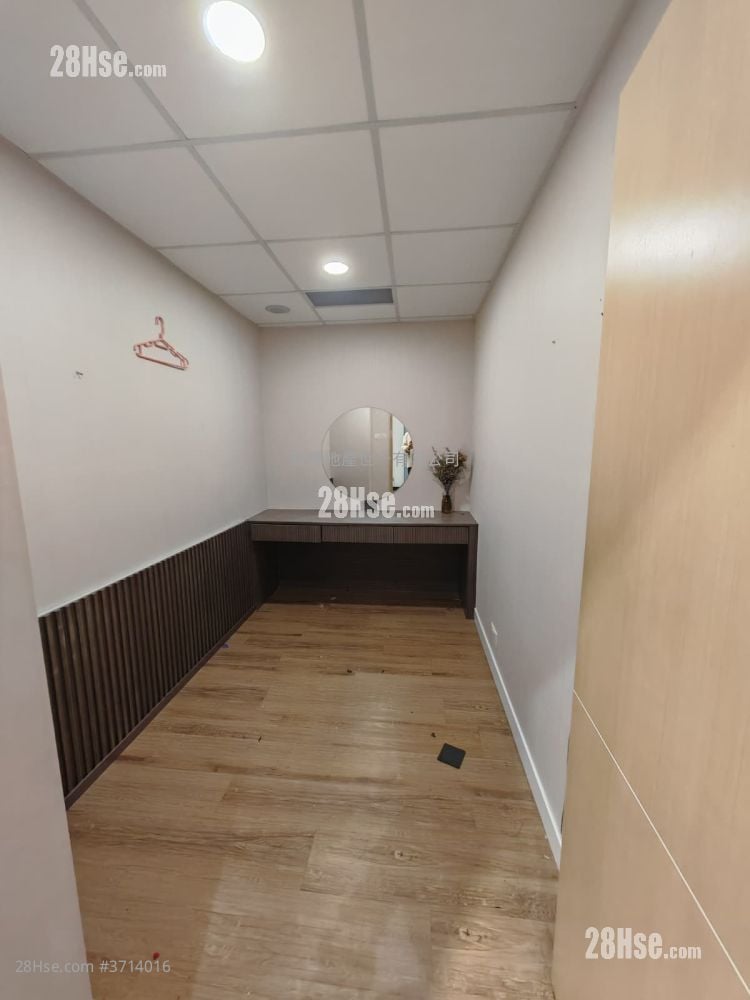 金马伦道29号 租盘 4 房 , 2 厕所 1,063 平方尺