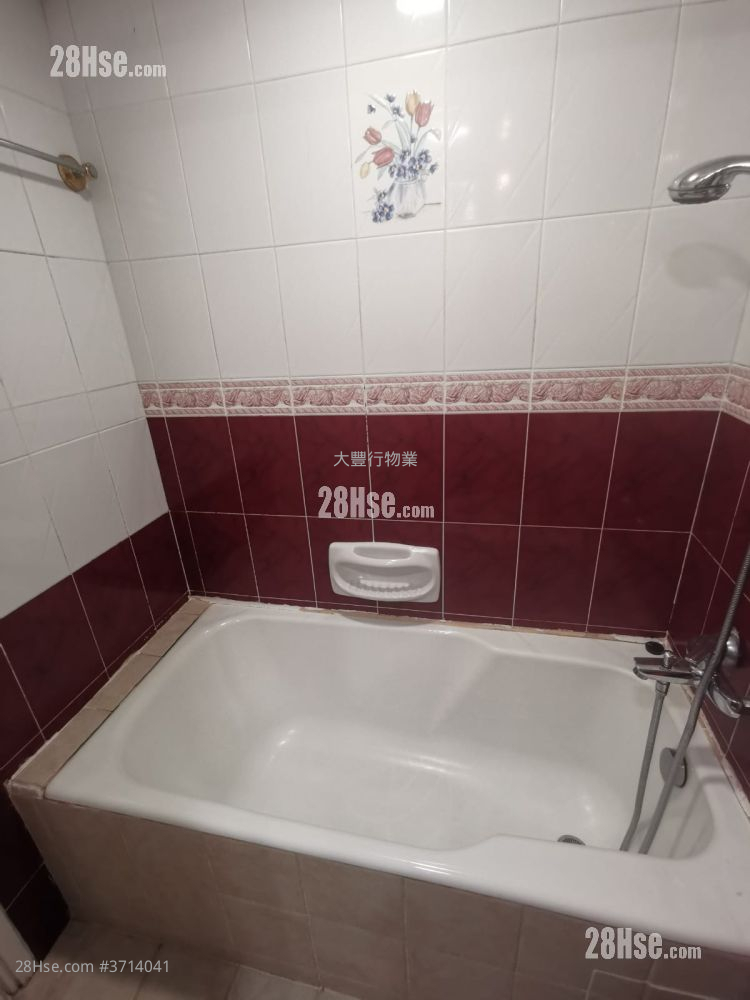 Beverly Villas Sell 2 Bedrooms , 2 Bathrooms 1,211 ft²