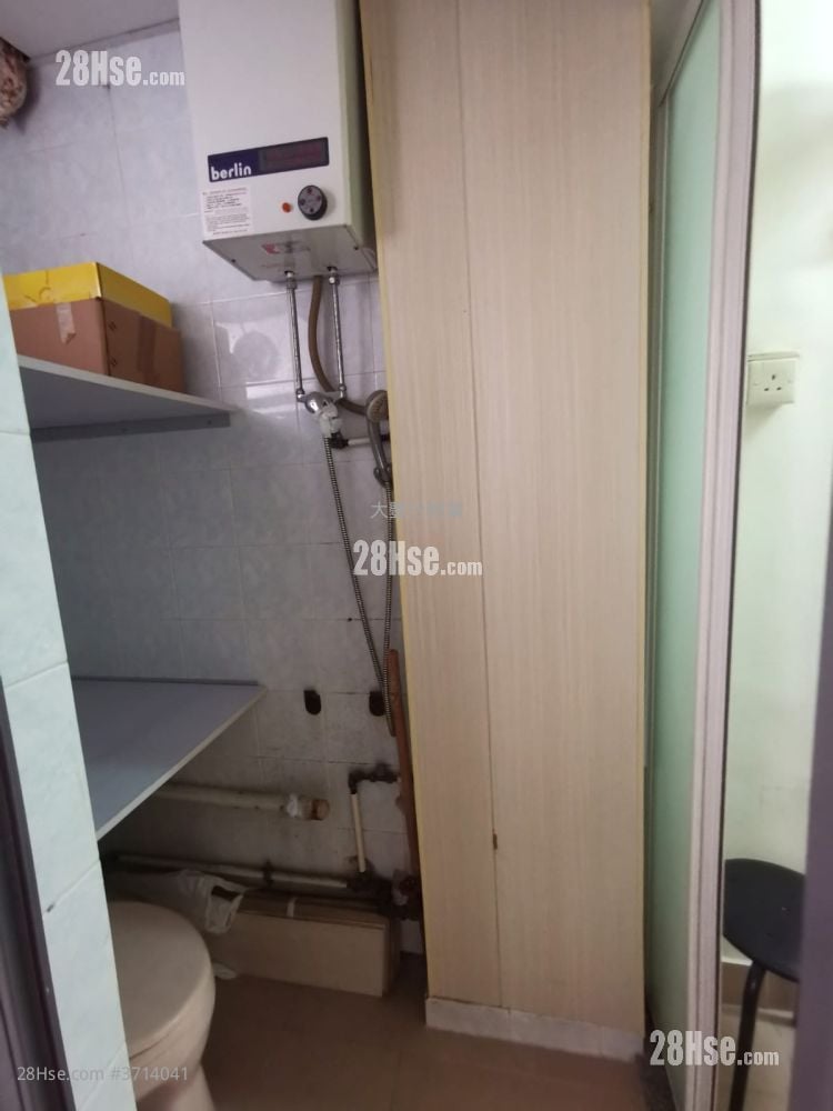 Beverly Villas Sell 2 Bedrooms , 2 Bathrooms 1,211 ft²