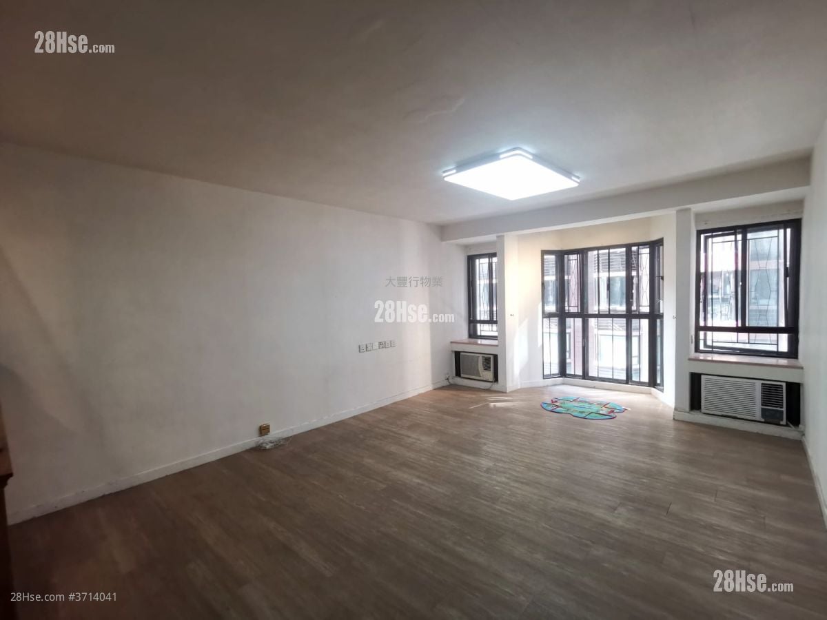 Beverly Villas Sell 2 Bedrooms , 2 Bathrooms 1,211 ft²