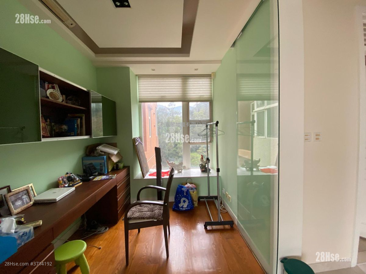 晉名峰 售盤 4 房 , 2 浴室 1,607 平方呎