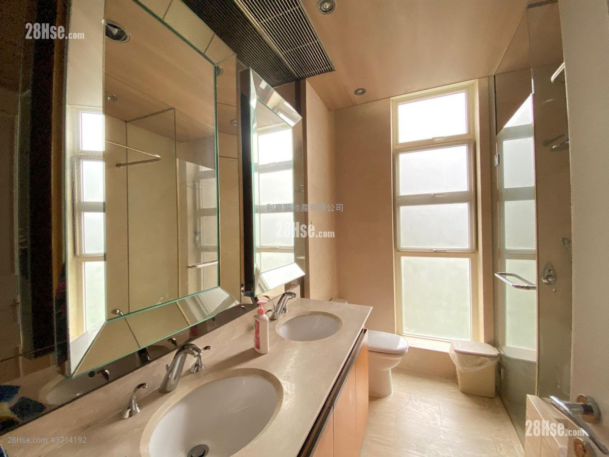 晉名峰 售盤 4 房 , 2 浴室 1,607 平方呎