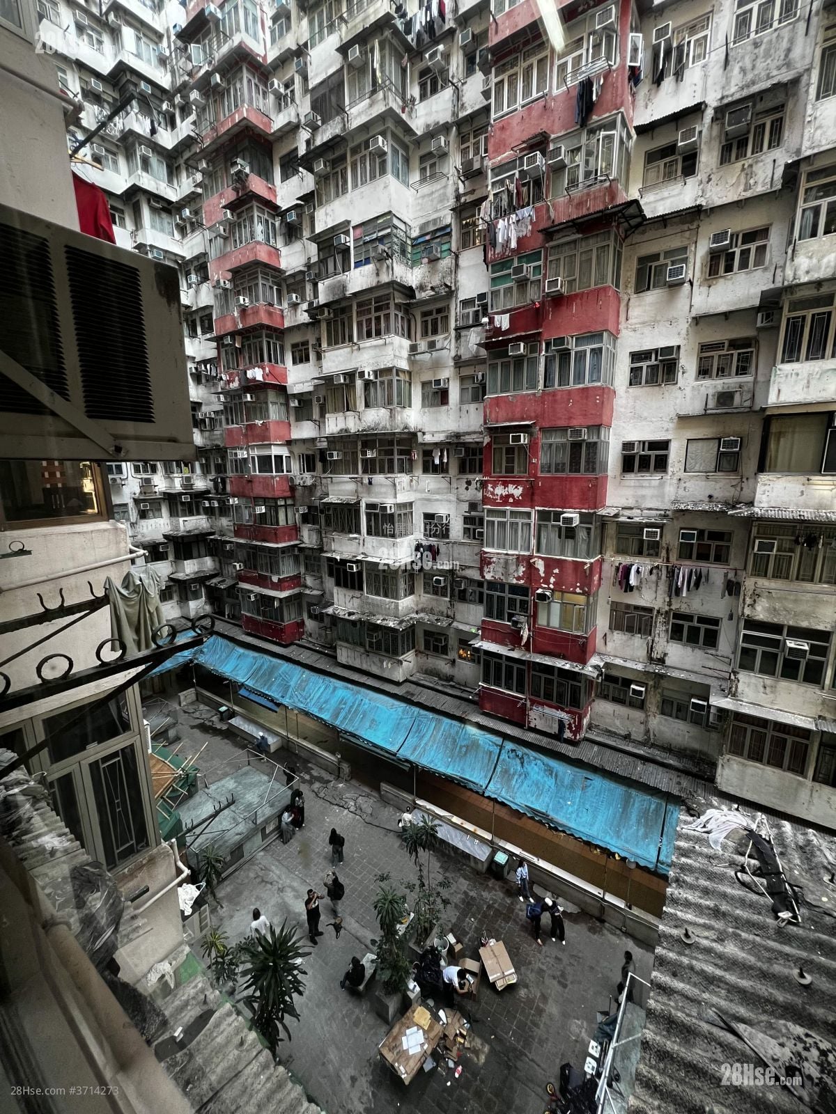 Yick Cheong Building Sell 2 Bedrooms , 1 Bathroom 328 ft²