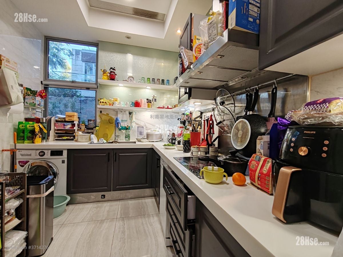 逸林首府 售盤 4 房 , 2 浴室 1,793 平方呎